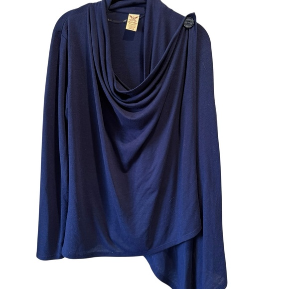 ✨ Faded Glory One-Button Wrap Sweater | Asymmetrical Hem ✨ - Picture 3 of 5